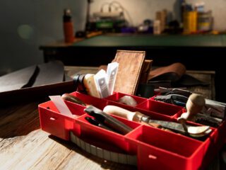 Įrankių priežiūra ir tvarkymas, siekiant prailginti jų tarnavimo laiką.